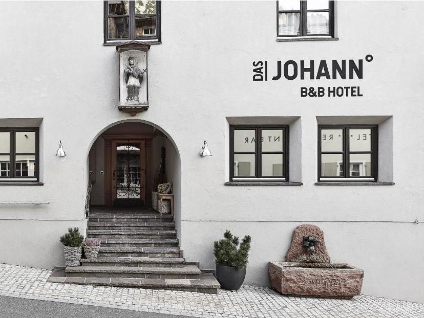 Das Johann Stuben am Arlberg Bagian luar foto