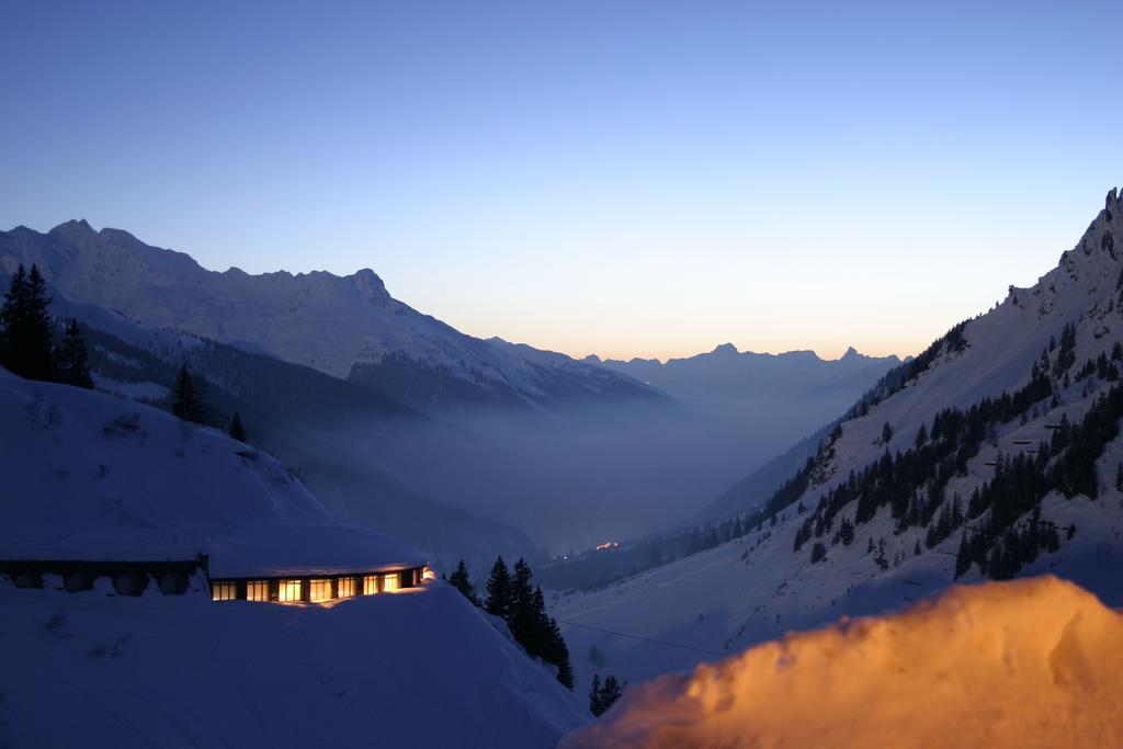 Das Johann Stuben am Arlberg Bagian luar foto